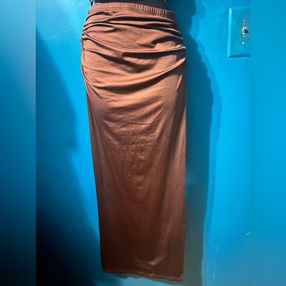 BUNDLE SALE: 15 % off 2 or more dresses/skirt sets - Picture 3 of 5